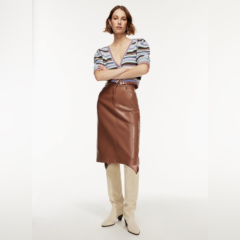 Wilfred (Aritzia) ‘Statue’ Vegan Leather Skirt in Camel